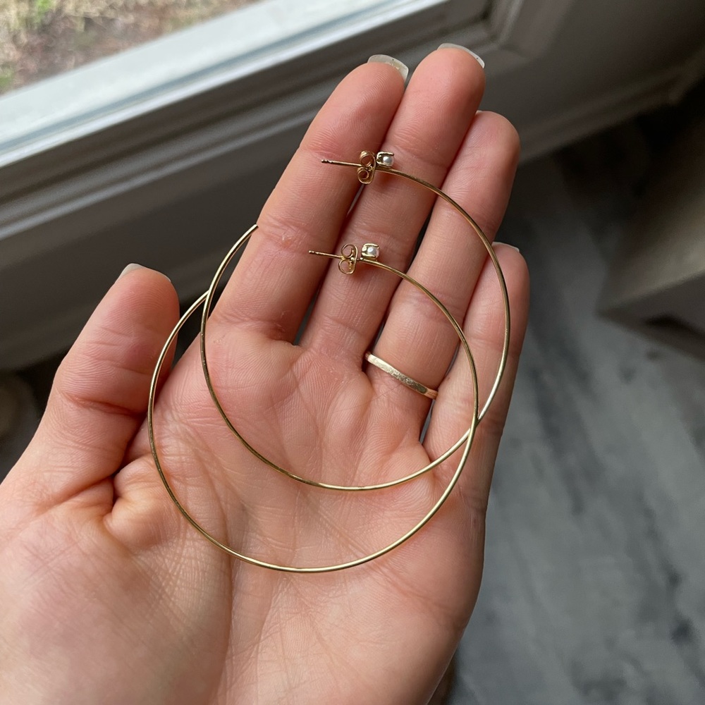 NEW Anthropologie Pearl Embellished Delicate Hoop Earrings